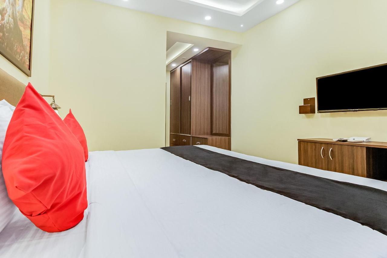 Capital O 64180 Adam'S Beach Resort Baga Exterior foto